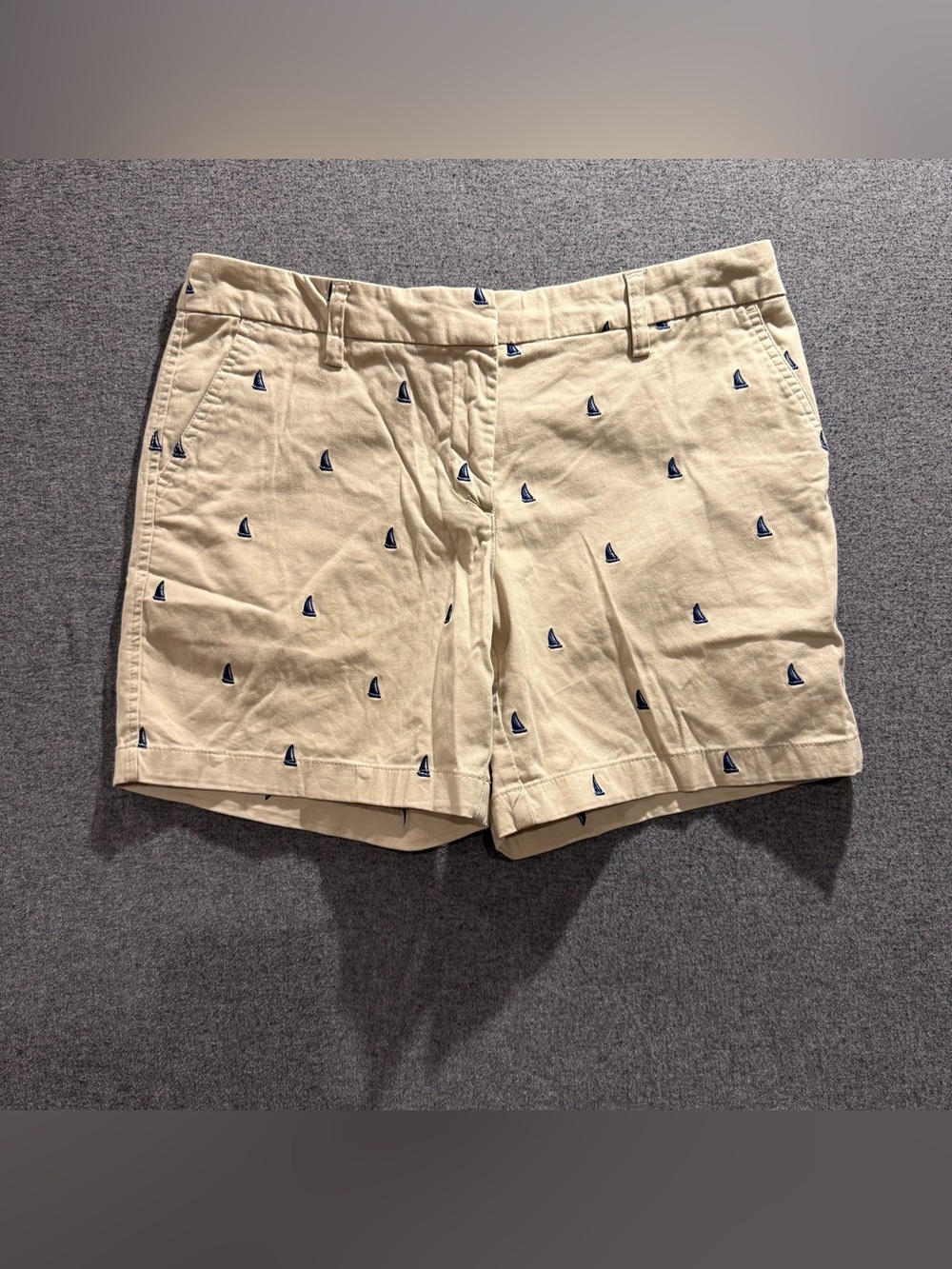 Cambridge Dry Goods Women’s Size 8 Chino Shorts Embroidered Saialboats